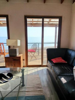 Hermosa Casa Entera frente al mar